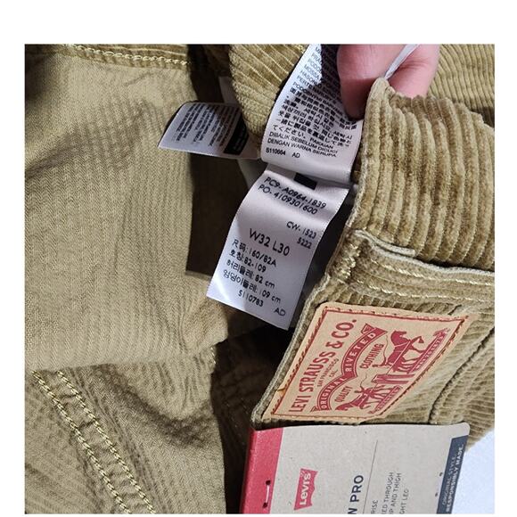Levi's low pro Mid rise pants waist 32'' length 30'' corduroy - Picture 4 of 6